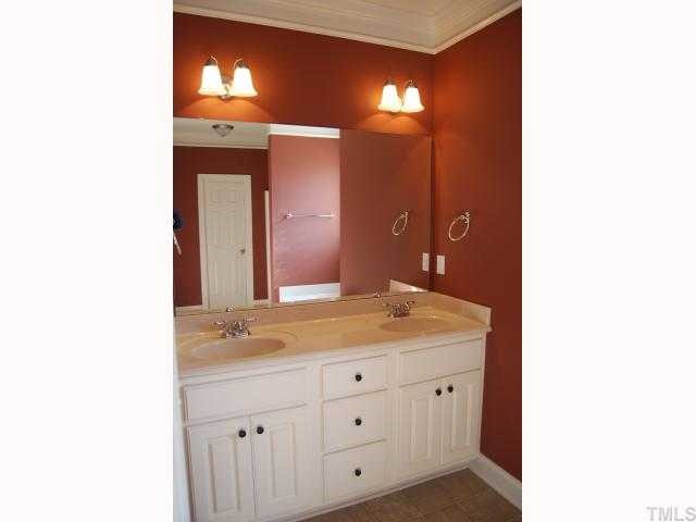 2219 Matthews Road Clayton, NC 27520 - Photo 11 of 12 Gallery Image 11