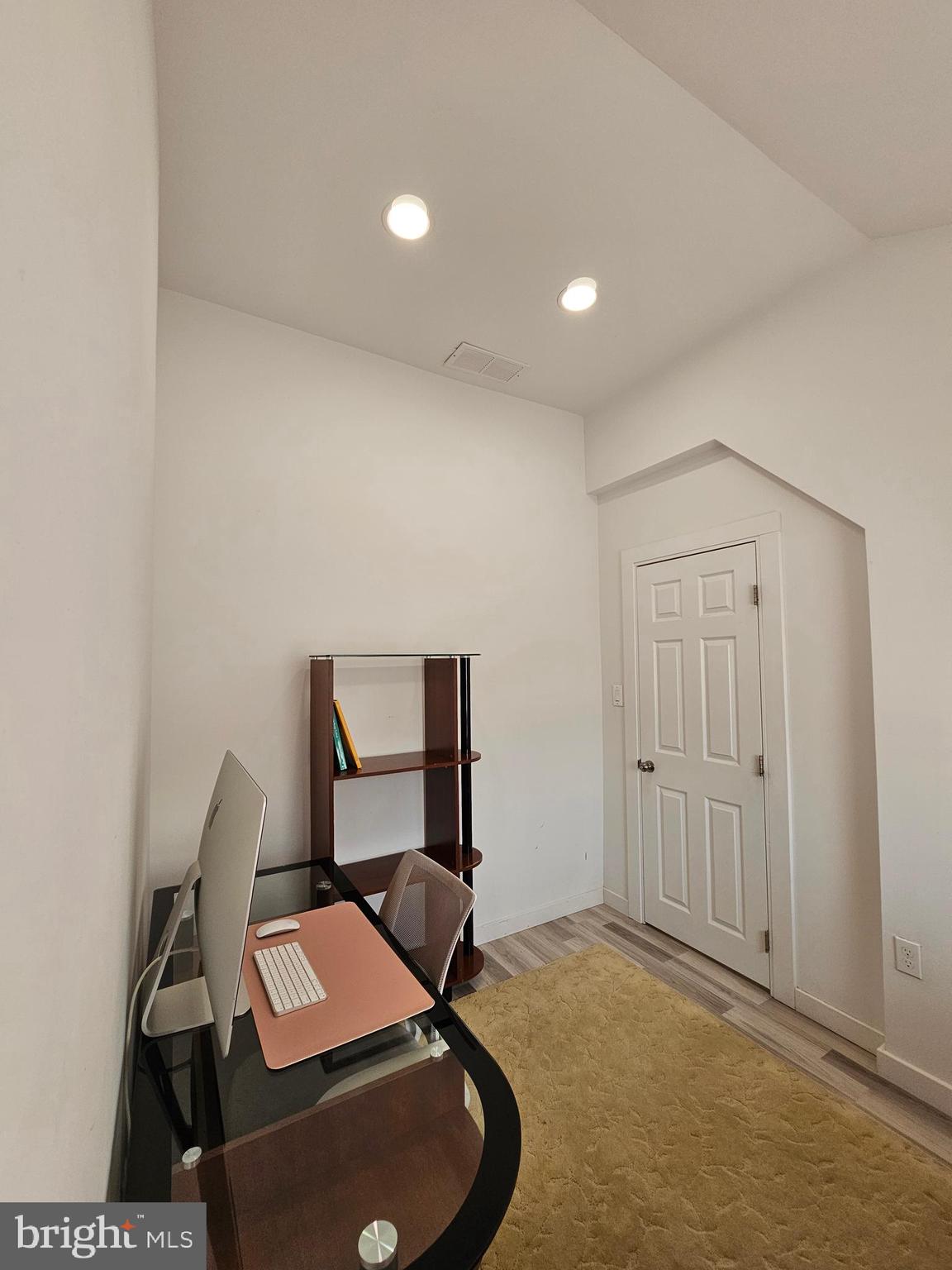 836 New Brooklyn Road Williamstown, NJ 08094 - Photo 43 of 78 a room with furniture and window