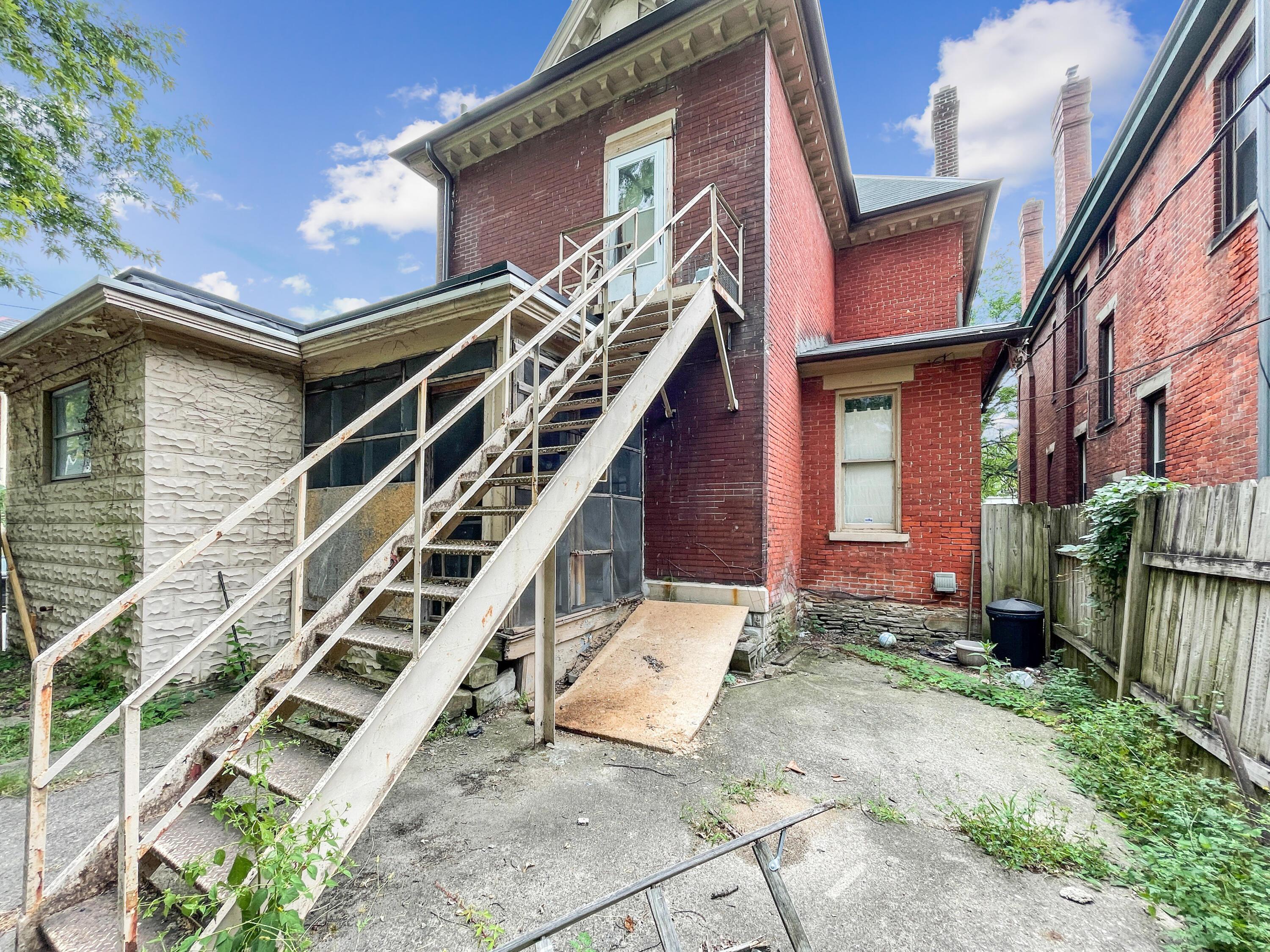 1462 Bryden Road Columbus, OH 43205 - Photo 42 of 53 E0078AC3-EC62-4F70-AF33-87BE68AC1633