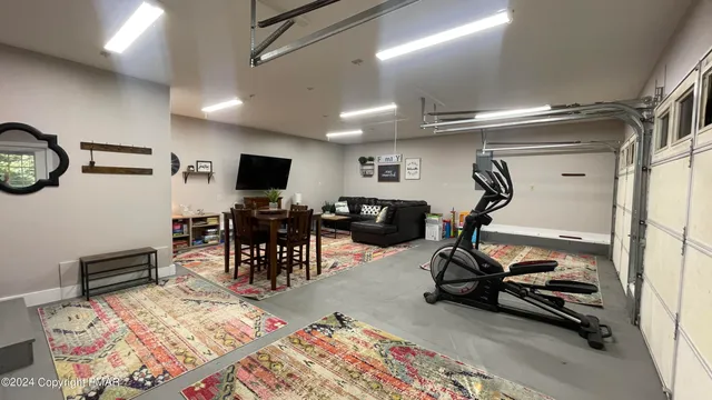 $2,350 | 11 Hemlock Drive, Jim Thorpe, PA 18229