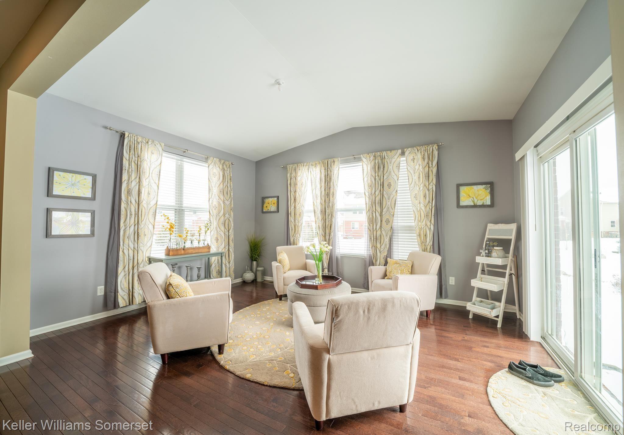 49708 Gracechurch Road Macomb, MI 48044 - Photo 13 of 35 DSC06641-HDR.jpg