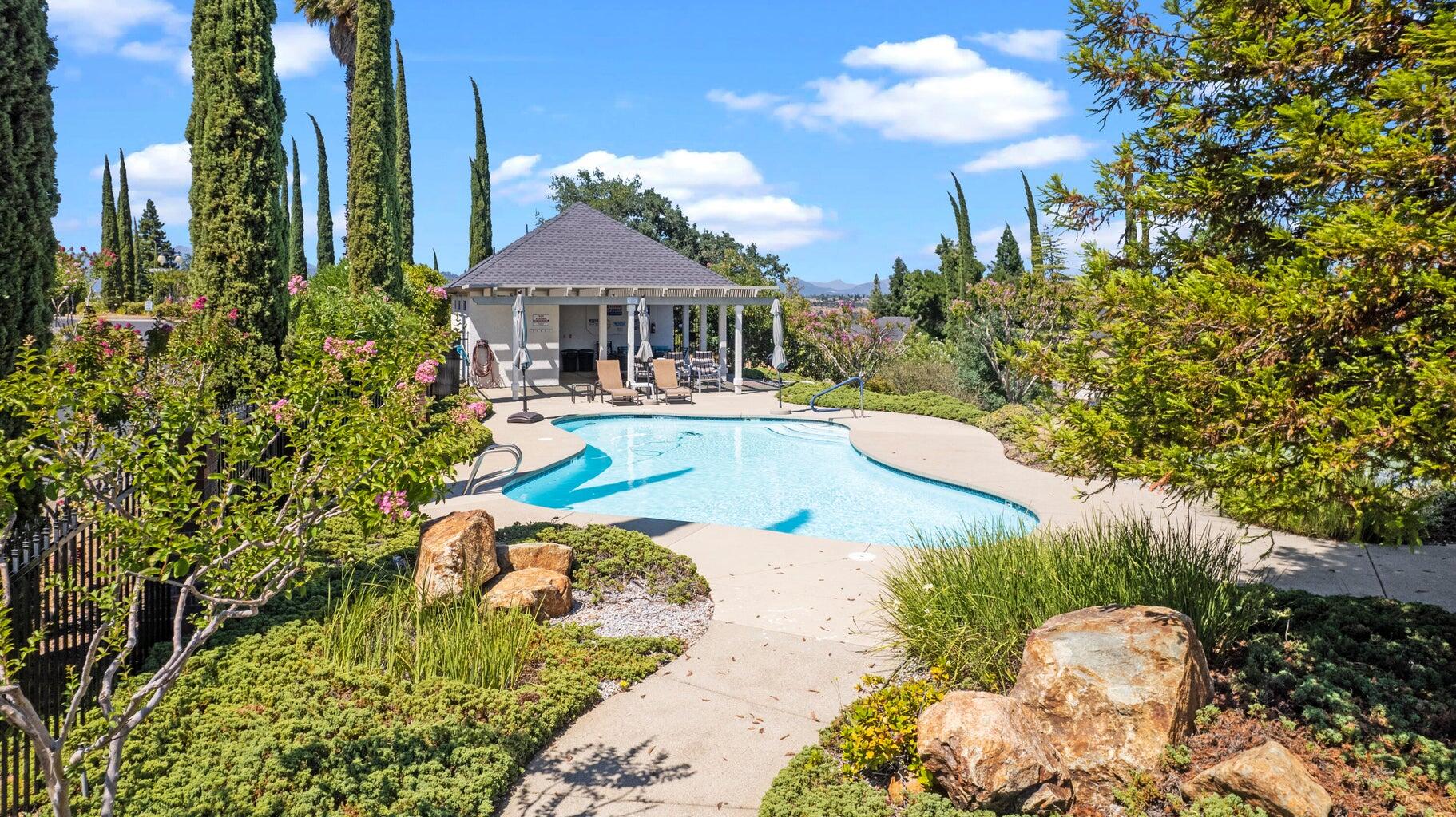 3126 Riesling Path Redding, CA 96001 - Photo 31 of 32 knolls pool