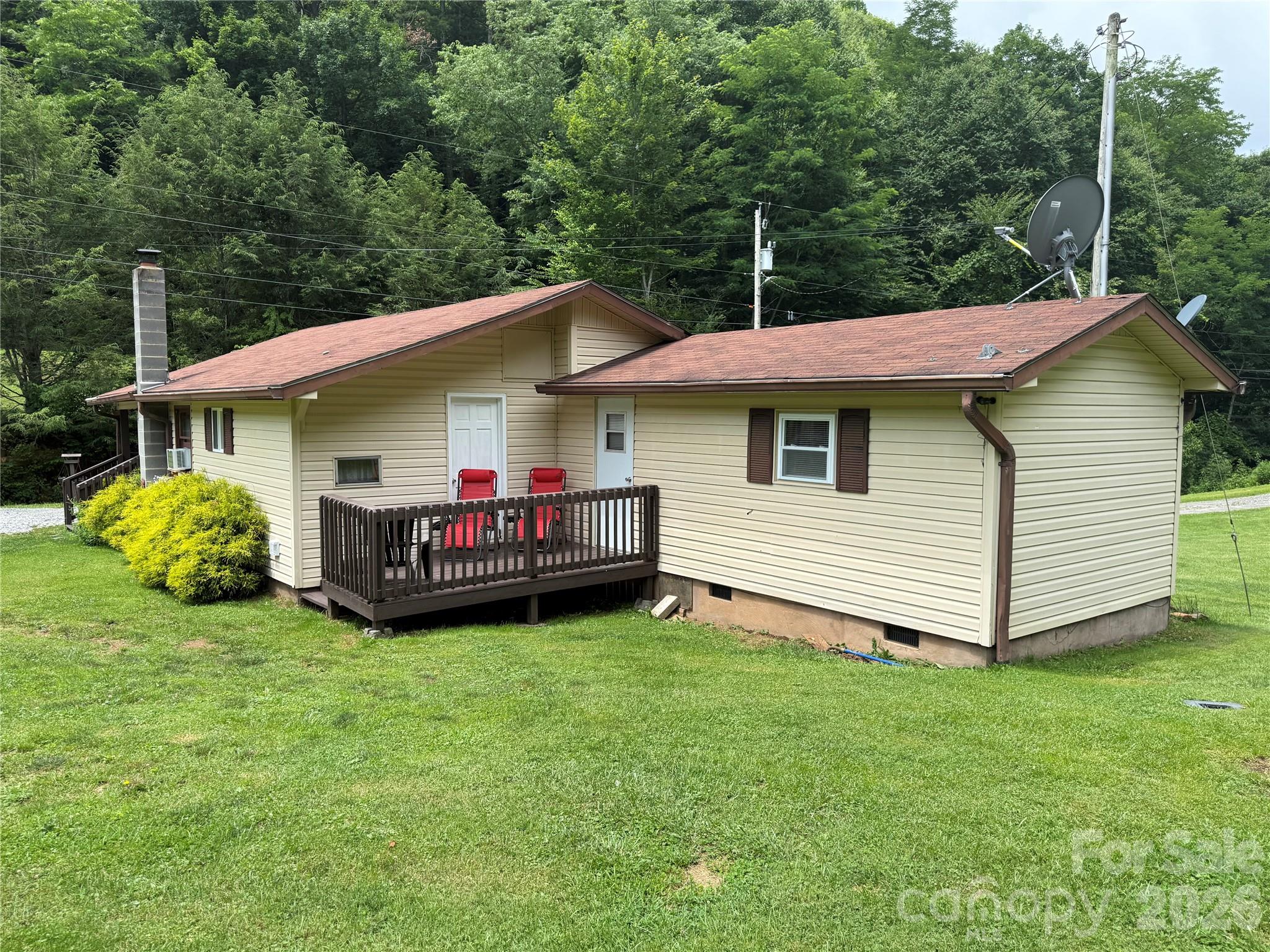 4126 Pumpkintown Road Sylva, NC 28779 - Photo 2 of 29