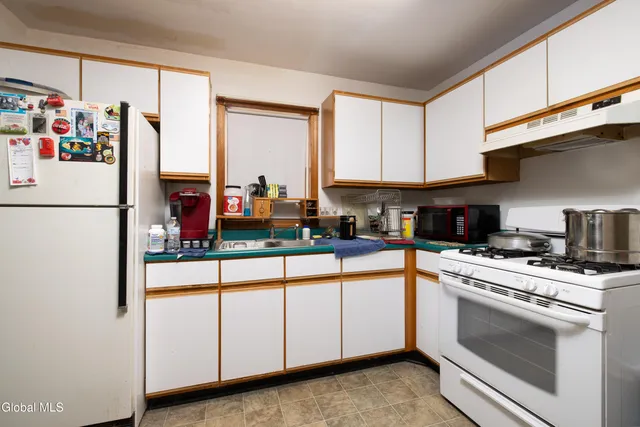 $580,000 | 437 Glen Street, Glens Falls, NY 12801