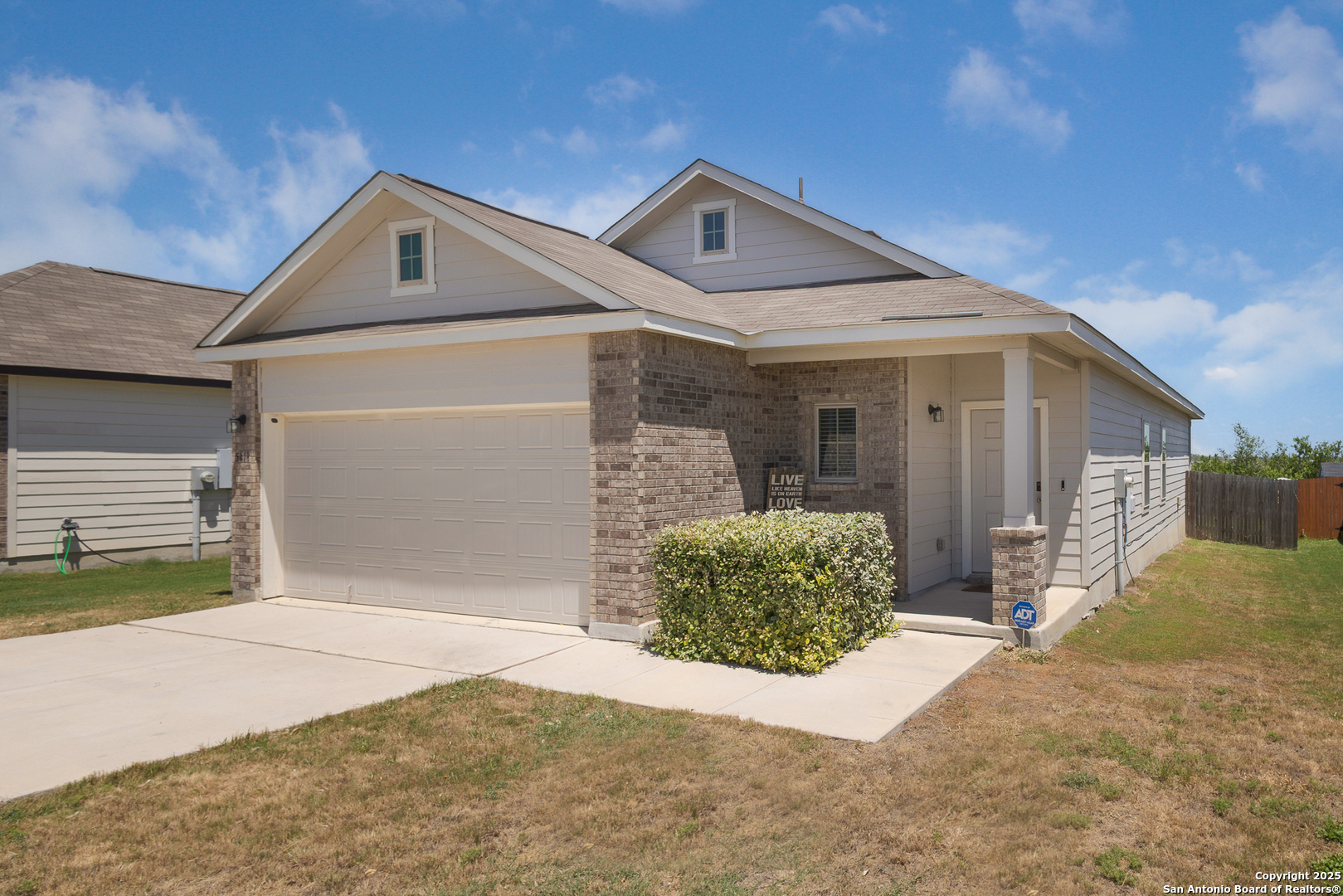 5418 Cicada Circle Converse, TX 78109 - Photo 3 of 19