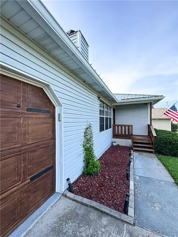 $319,900 | 106 South Elm Street, Blue Eye, MO 65611