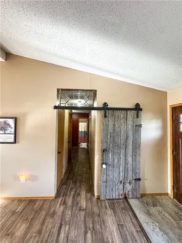 $319,900 | 106 South Elm Street, Blue Eye, MO 65611