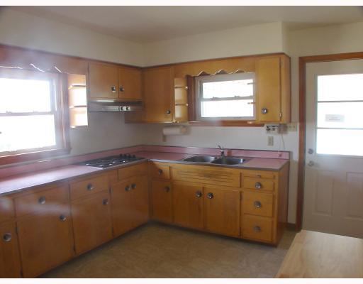 2414 Mt Pleasant Road Mount Pleasant, PA 15666 - Photo 3 of 18 Kitchen.