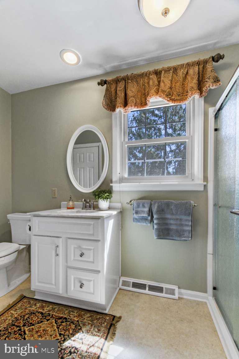 835 Woodbridge Road York, PA 17402 - Photo 15 of 25 Gallery Image 15