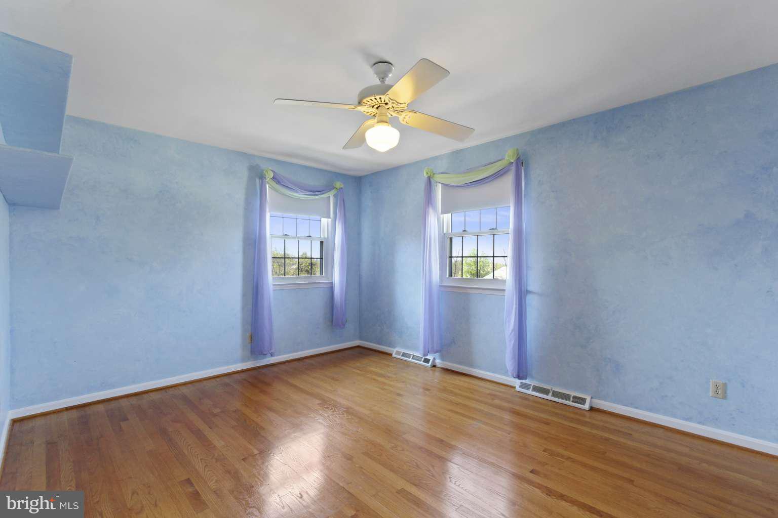 835 Woodbridge Road York, PA 17402 - Photo 18 of 25 Gallery Image 18