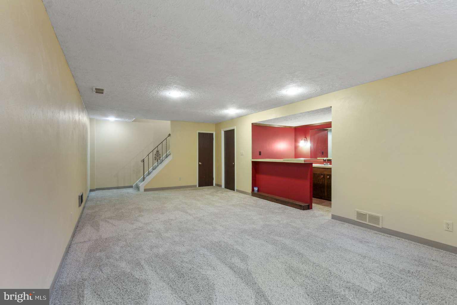 835 Woodbridge Road York, PA 17402 - Photo 21 of 25 Gallery Image 21