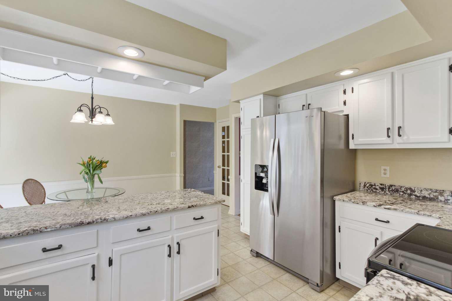 835 Woodbridge Road York, PA 17402 - Photo 10 of 25 Gallery Image 10