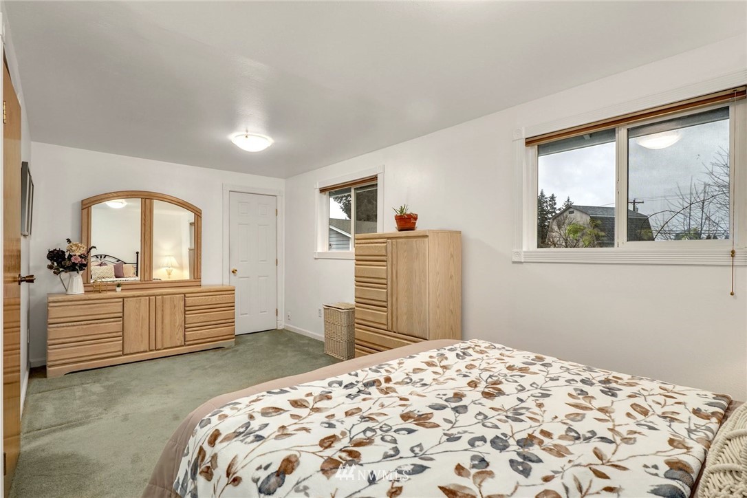 3327 193rd Place Southeast Bothell, WA 98012 - Photo 14 of 28 Gallery Image 14