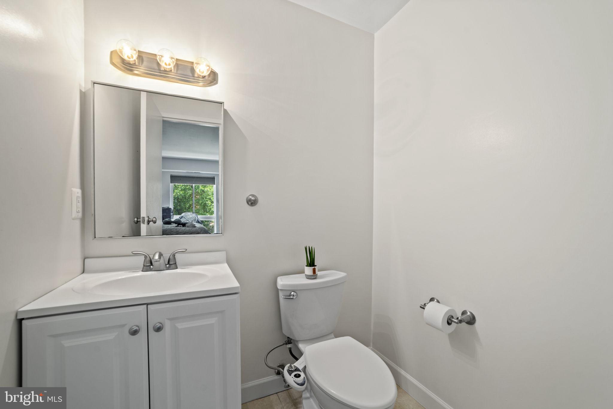 6155 Edsall Road, Unit H Alexandria, VA 22304 - Photo 15 of 21