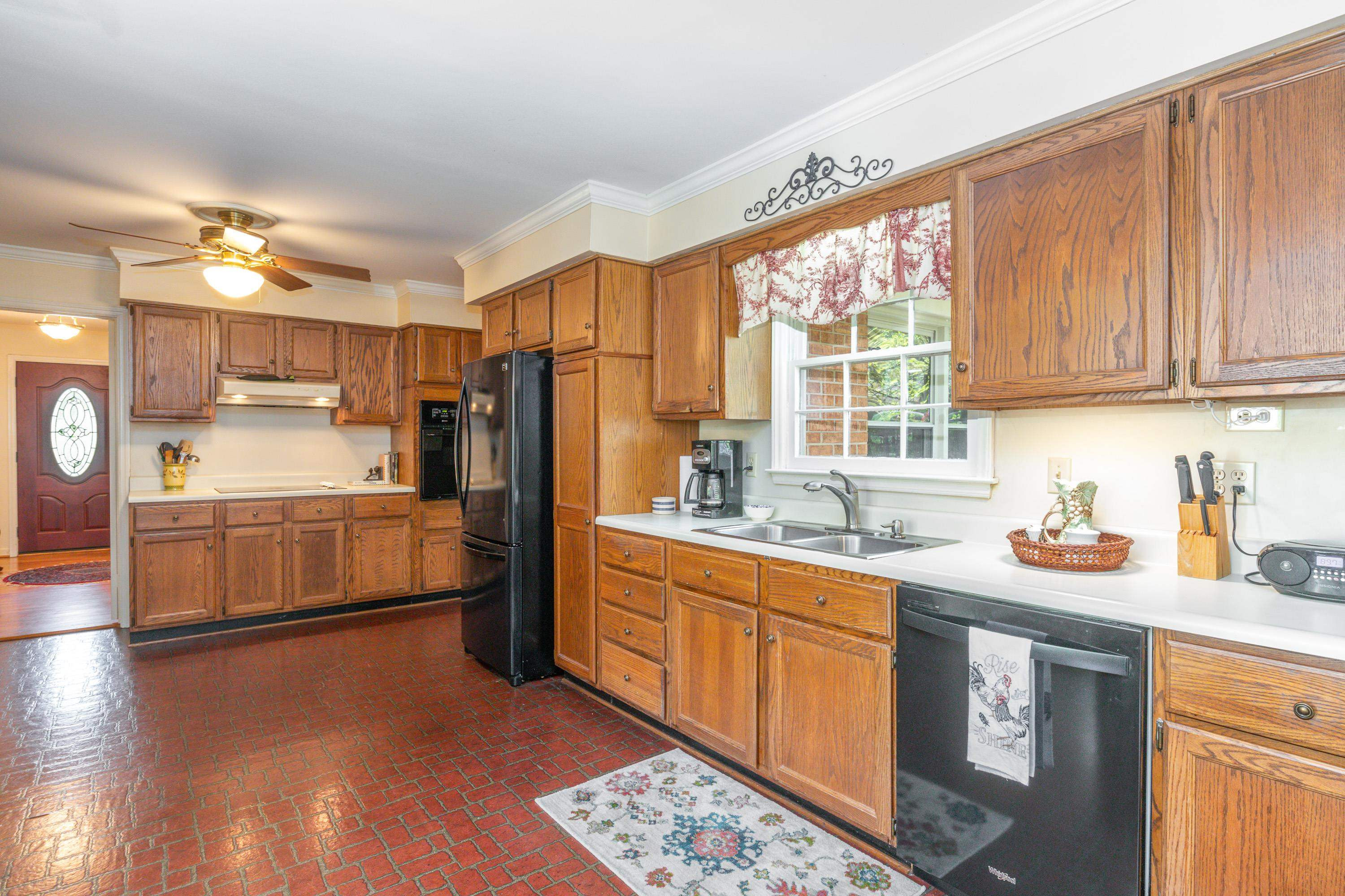 6201 Arnold Road Raleigh, NC 27607 - Photo 15 of 46 Photo 15