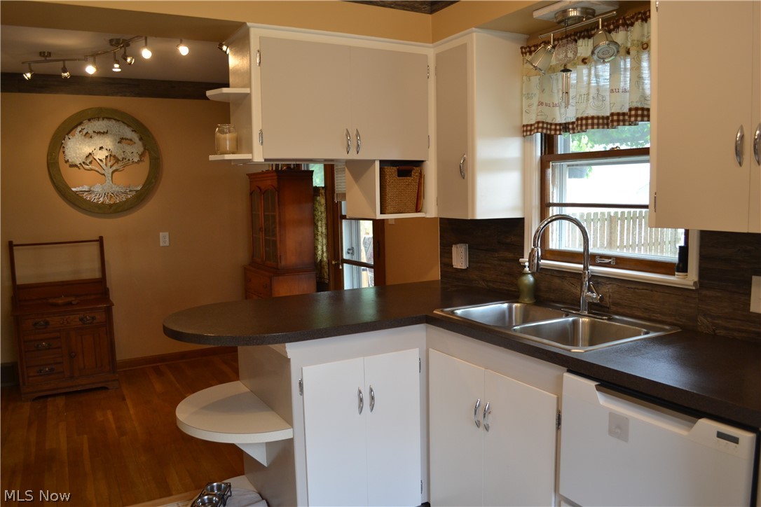6814 York Road Cleveland, OH 44130 - Photo 10 of 26 Gallery Image 10