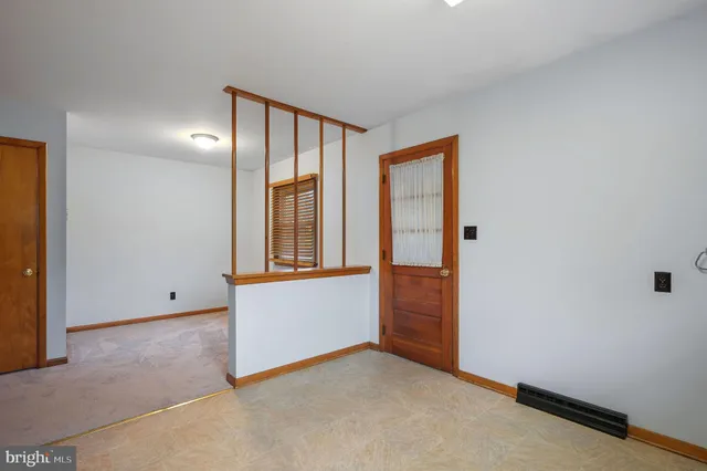 $300,000 | 711 Evergreen Lane, Milford, DE 19963