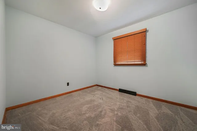 $300,000 | 711 Evergreen Lane, Milford, DE 19963