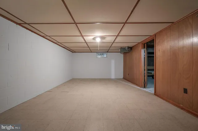 $300,000 | 711 Evergreen Lane, Milford, DE 19963