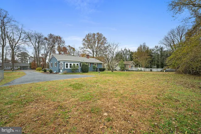 $300,000 | 711 Evergreen Lane, Milford, DE 19963