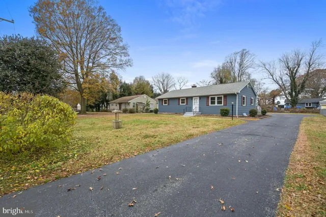 $300,000 | 711 Evergreen Lane, Milford, DE 19963