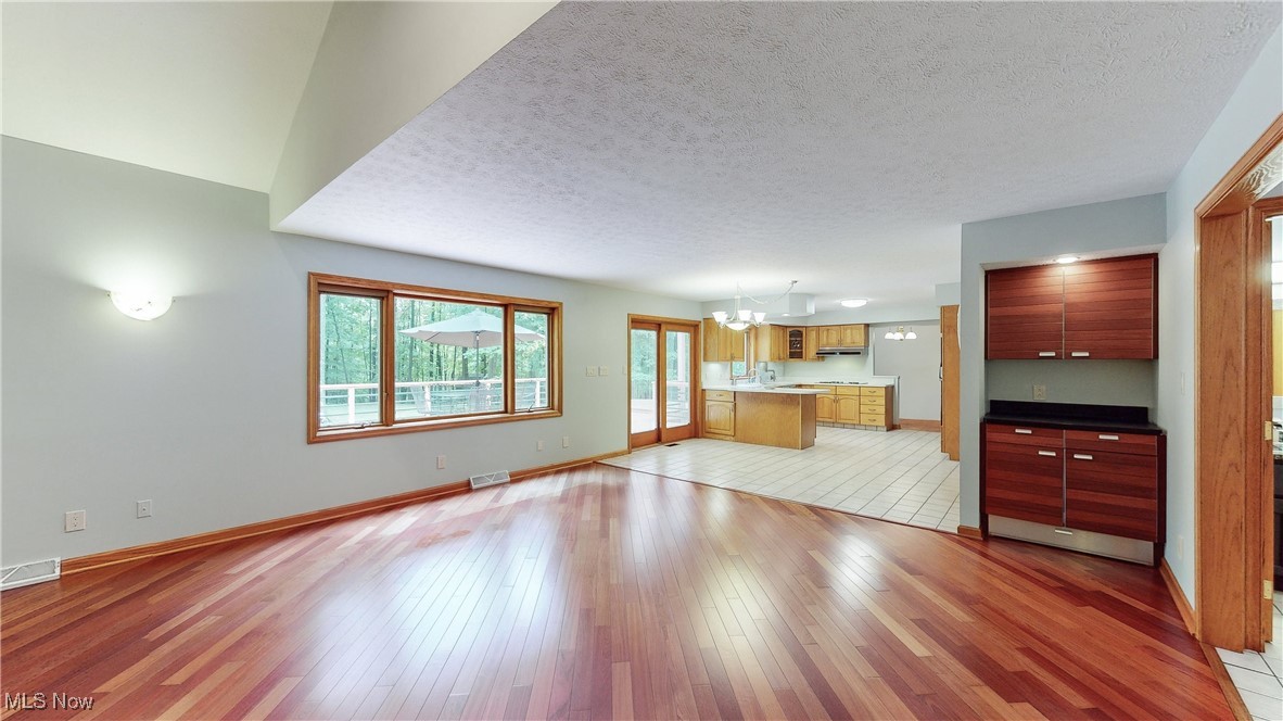 19206 Rashell Drive Bedford, OH 44146 - Photo 17 of 50