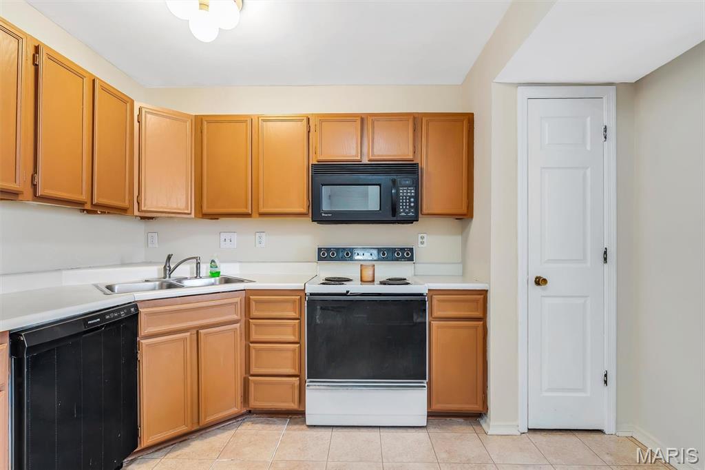 2339 Kratky Road, Unit A St. Louis, MO 63114 - Photo 7 of 24