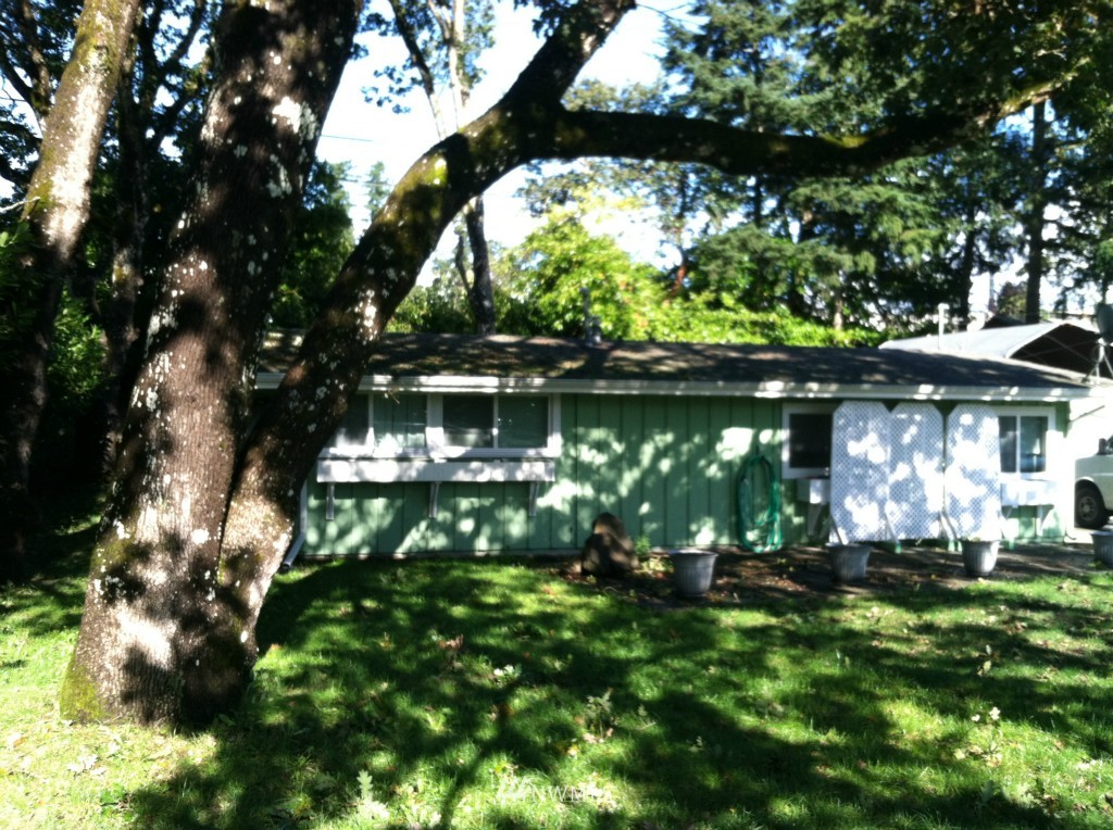 8615 Weller Road Southwest Lakewood, WA 98498 - Photo 3 of 13 Gallery Image 3