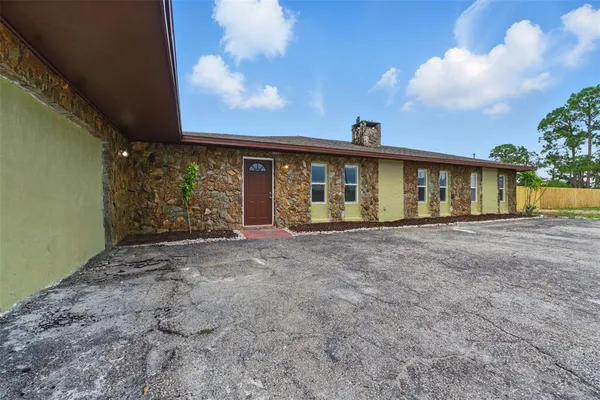 $355,000 | 8812 Oakwood Drive, Lake Wales, FL 33898