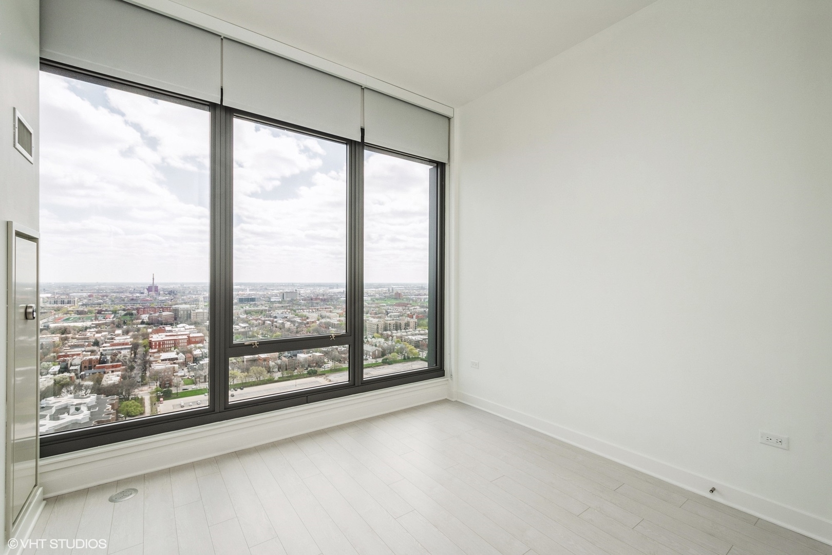 1035 West Van Buren Street, Unit PH2 Chicago, IL 60607 - Photo 11 of 21