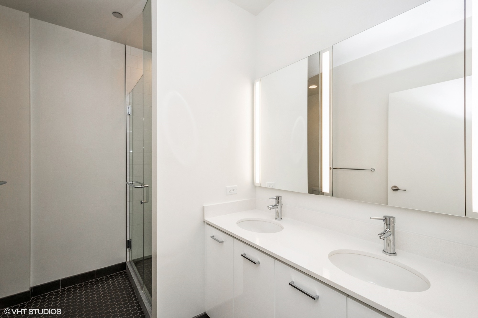 1035 West Van Buren Street, Unit PH2 Chicago, IL 60607 - Photo 9 of 21