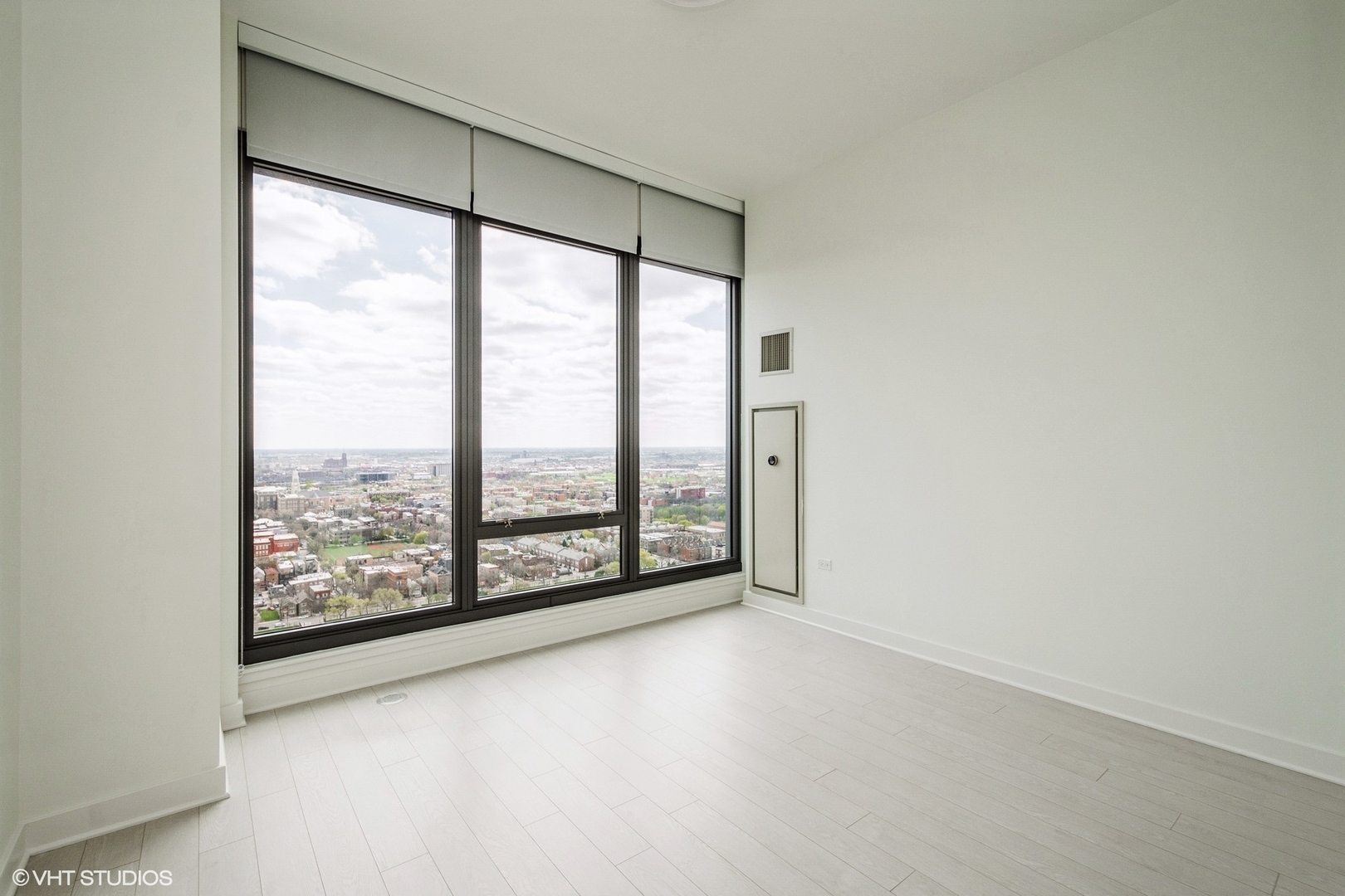 1035 West Van Buren Street, Unit PH2 Chicago, IL 60607 - Photo 10 of 21