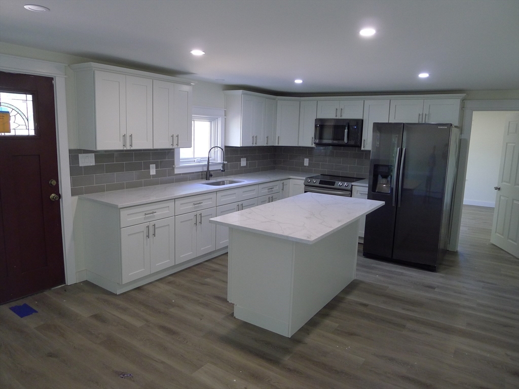 4 Cranberry Meadow Shore Road Charlton, MA 01507 - Photo 2 of 16