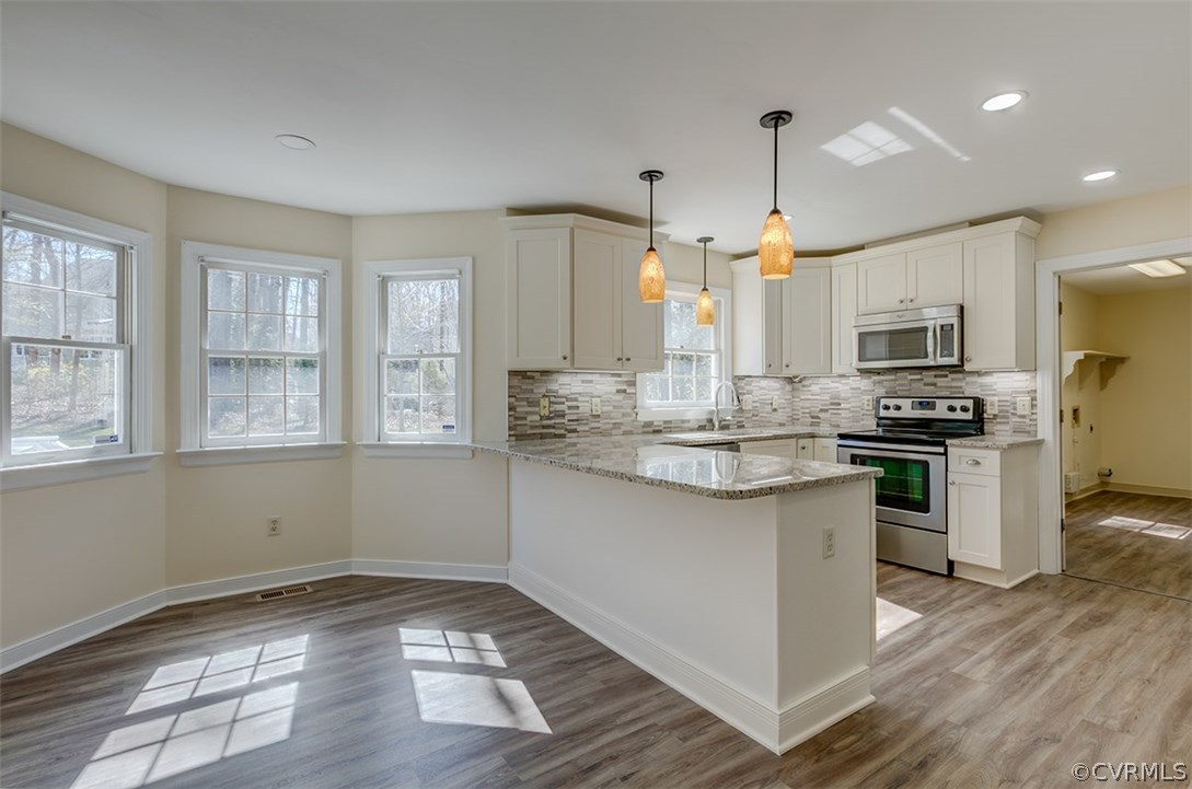 4603 Oak Hollow Road Chester, VA 23831 - Photo 8 of 30 Gallery Image 8