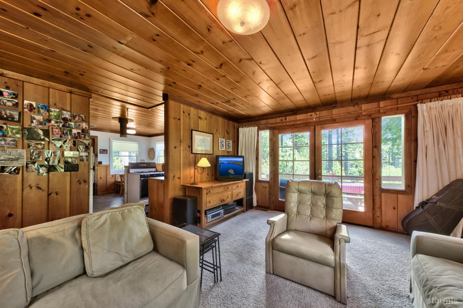 1009 Cathedral Road South Lake Tahoe, CA 96150 - Photo 12 of 27