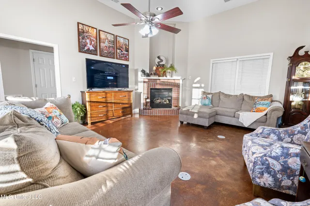 $310,000 | 41 Armour Cove, Holly Springs, MS 38635