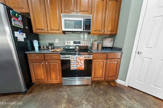 $310,000 | 41 Armour Cove, Holly Springs, MS 38635