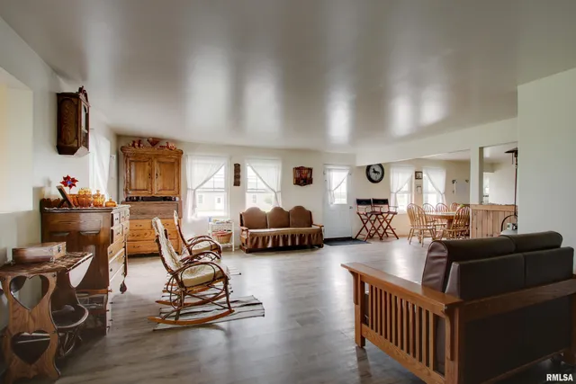 $735,000 | 25840 State Hwy C, Revere, MO 63465