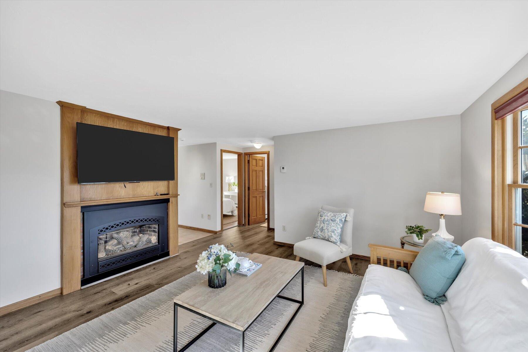 210 Clipper Road Bourne, MA 02532 - Photo 9 of 53 092-889A5354