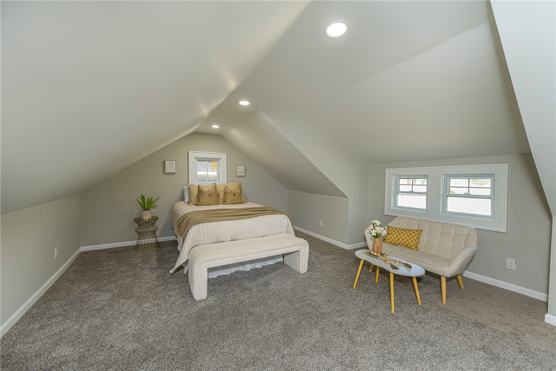 429 Hazelwood Terrace Rochester, NY 14609 - Photo 19 of 34