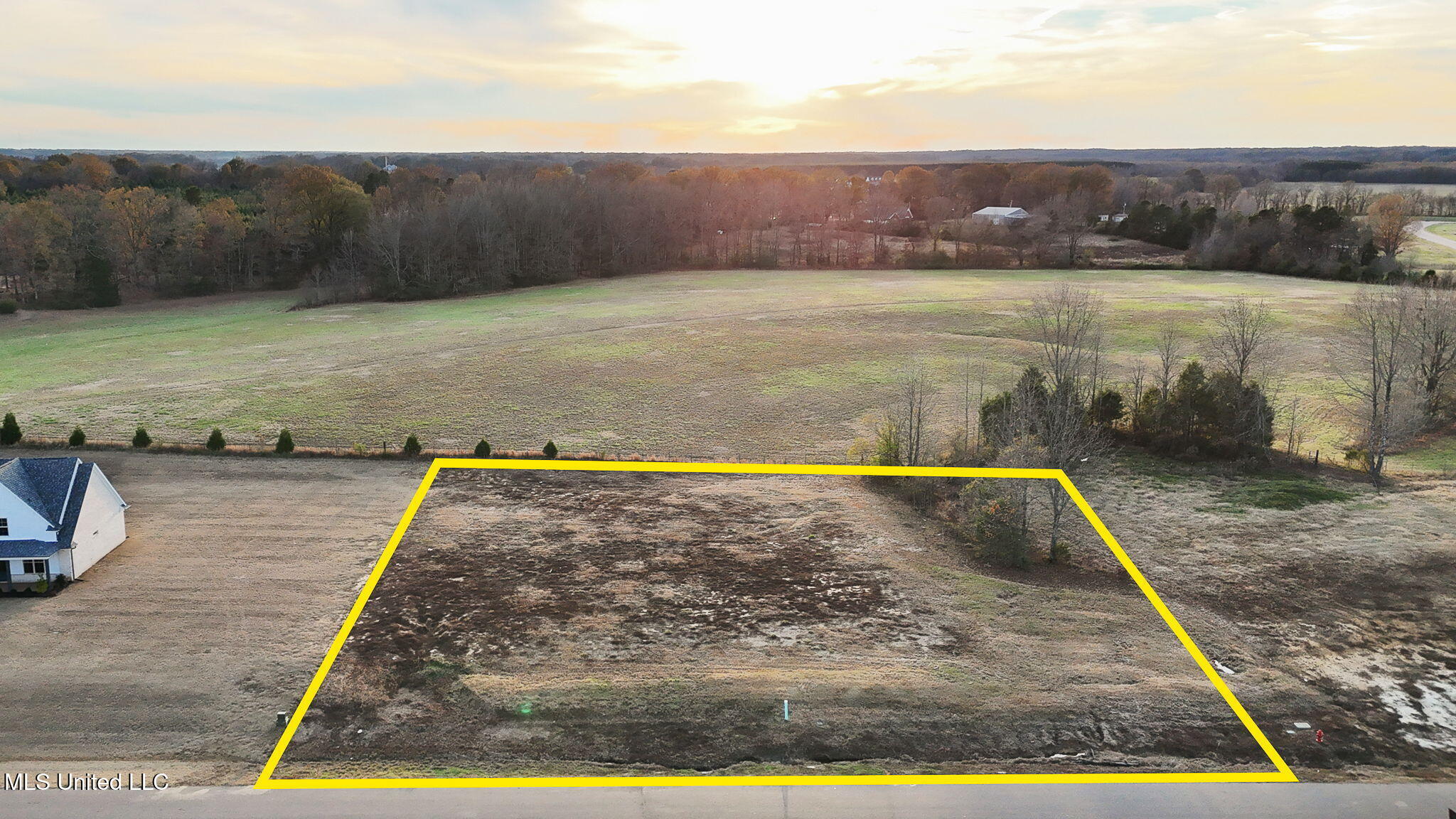 1505 Ashtons Lane Hernando, MS 38632 - Photo 4 of 9 4-web-or-mls-1505 Ashtons Ln%0A%0A-4