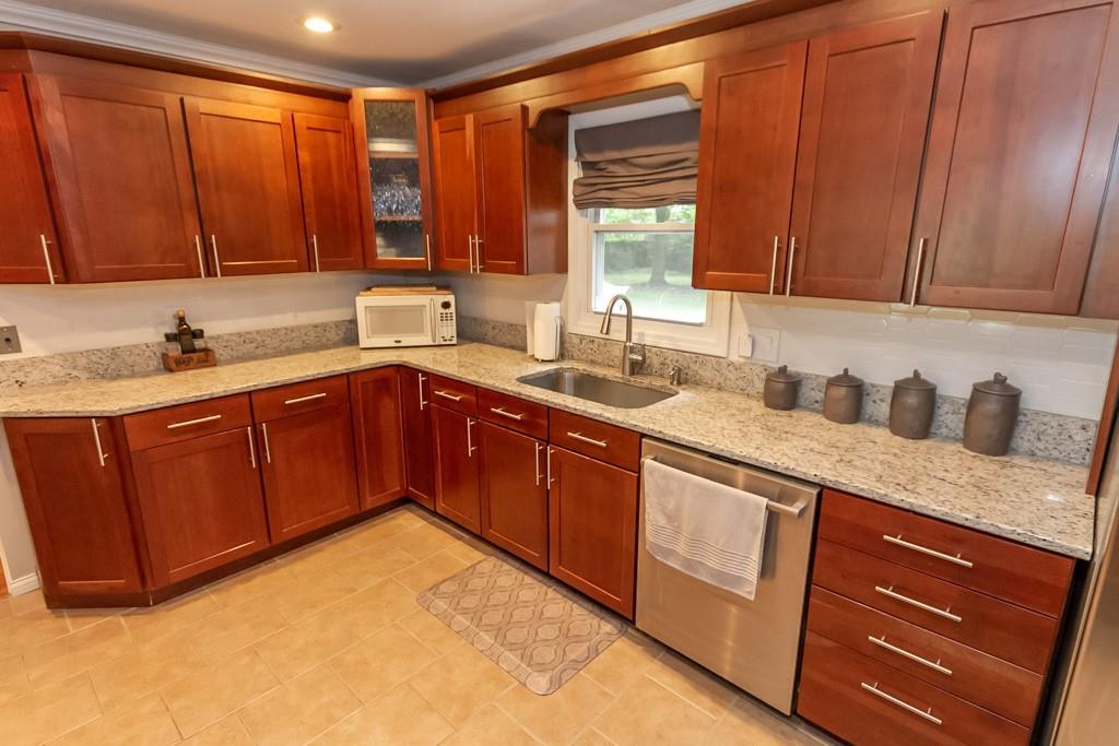11919 Hoster Road Carmel, IN 46033 - Photo 18 of 41 Gallery Image 18