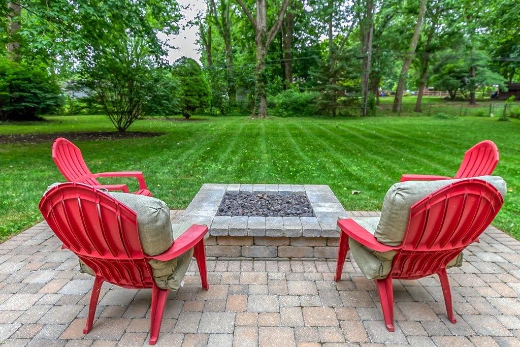 11919 Hoster Road Carmel, IN 46033 - Photo 4 of 41 Gallery Image 4