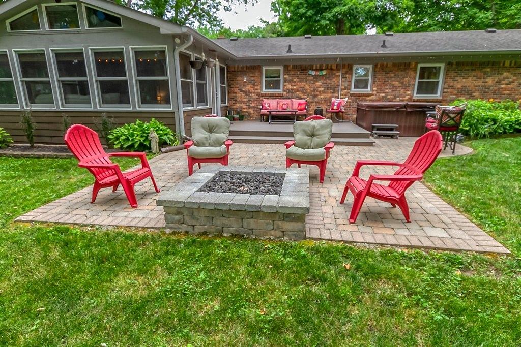 11919 Hoster Road Carmel, IN 46033 - Photo 5 of 41 Gallery Image 5