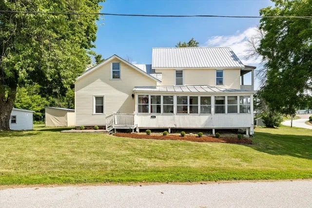 $415,000 | 321 East Alburgh Road, Alburgh, VT 05440