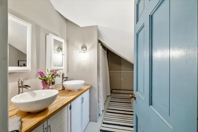 $415,000 | 321 East Alburgh Road, Alburgh, VT 05440