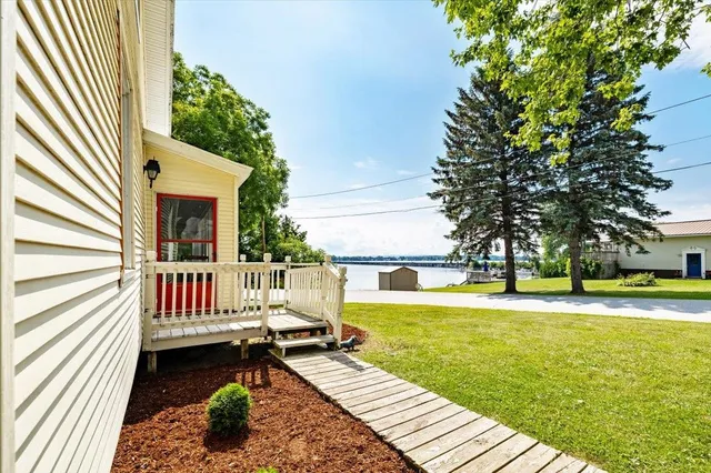 $415,000 | 321 East Alburgh Road, Alburgh, VT 05440