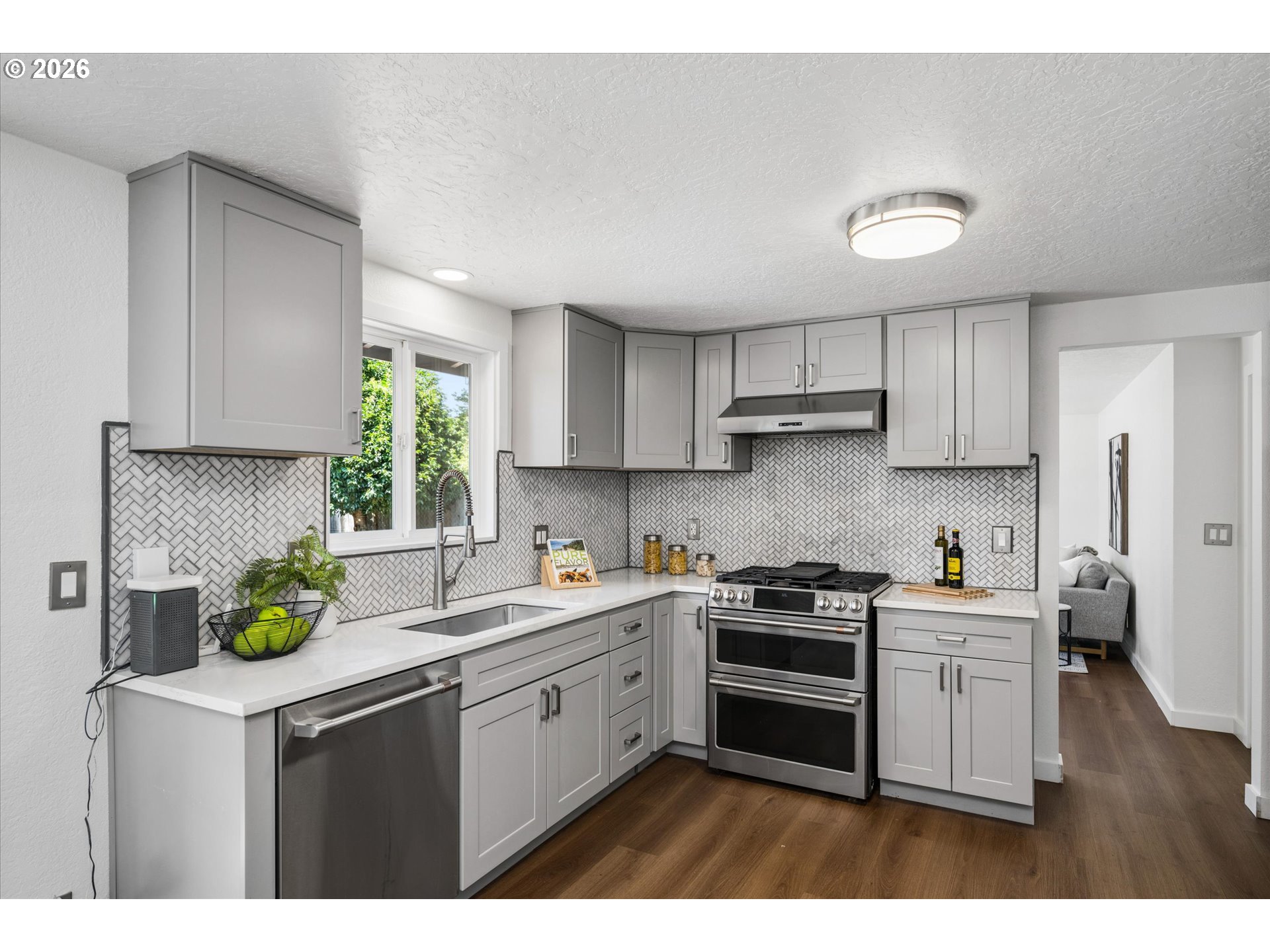 2230 Azure Street Eugene, OR 97401 - Photo 10 of 42 Kitchen