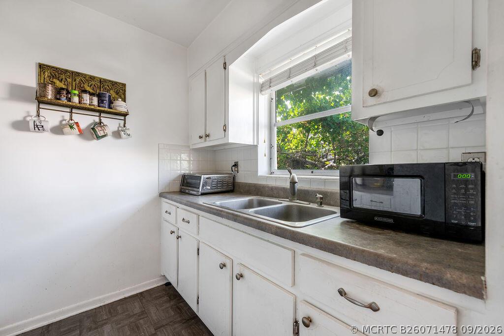 722 Ridge Road, Unit 2 Lantana, FL 33462 - Photo 12 of 27 Kitchen