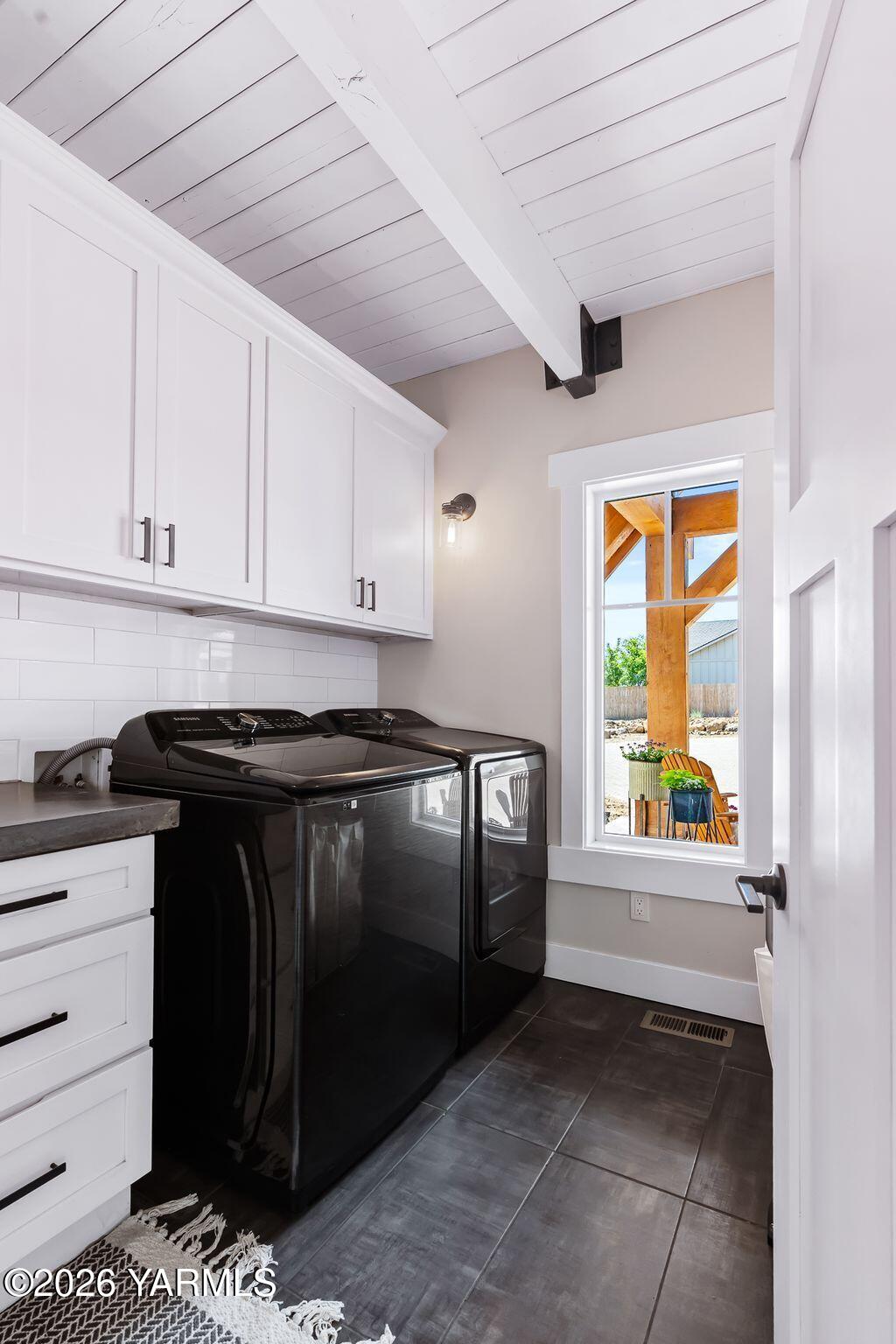491 Elliott Road Cowiche, WA 98923 - Photo 16 of 56 Laundry Room